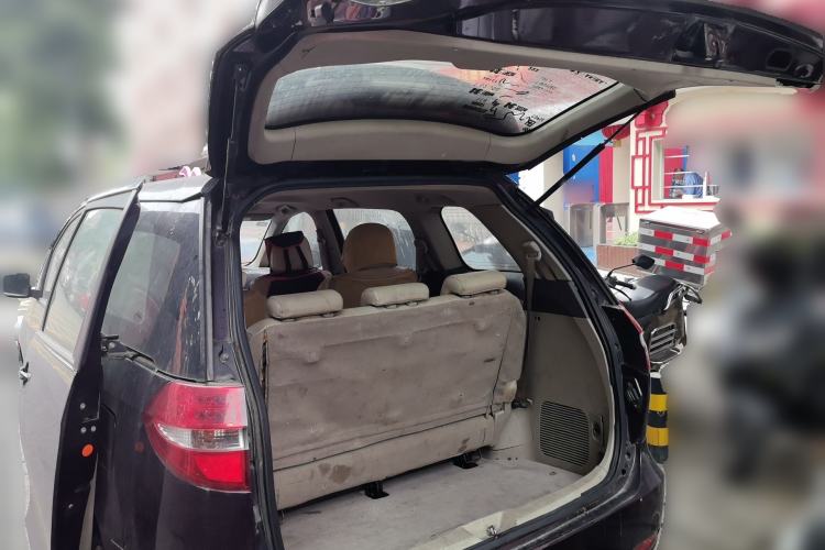 Used BYD M6 2013 2.0L Manual Comfort Edition Trunk