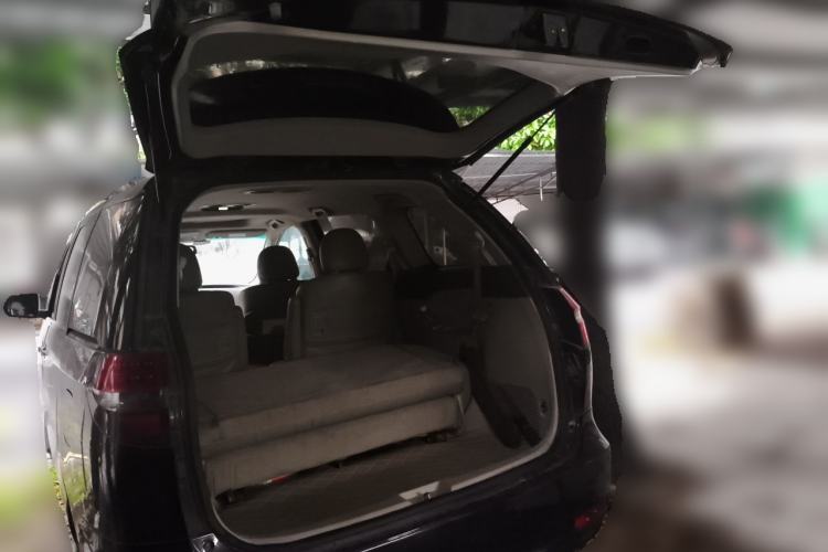 Used BYD M6 2013 2.4L Manual Luxury Model Trunk