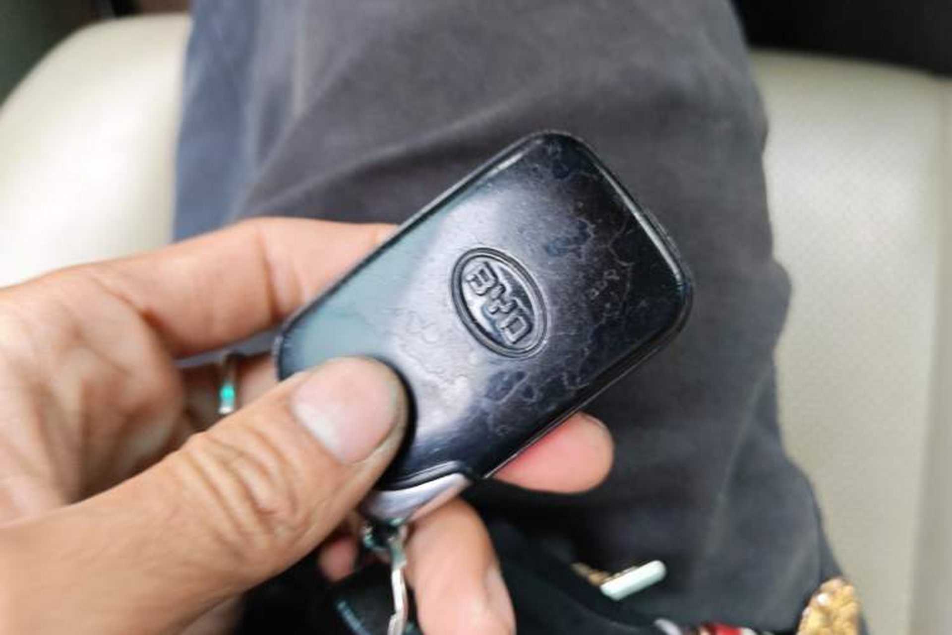 Used BYD M6 2013 2.4L Manual Luxury Model Vehicle Key