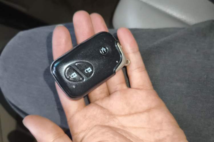 Used BYD M6 2013 2.4L Manual Luxury Model Vehicle Key