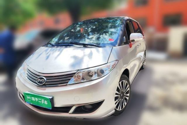 Used BYD M6 2013 2.0L Manual Comfort Edition