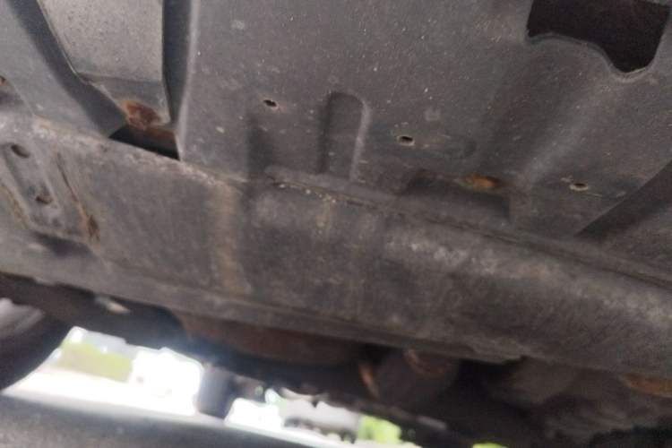 Used BYD M6 2013 2.4L Manual Luxury Model Chassis Front