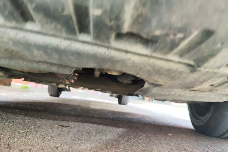 Used BYD M6 2013 2.0L Manual Comfort Edition Chassis Front