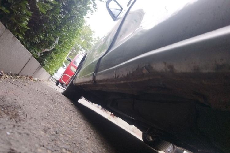 Used BYD M6 2013 2.4L Manual Luxury Model Chassis Rear Left
