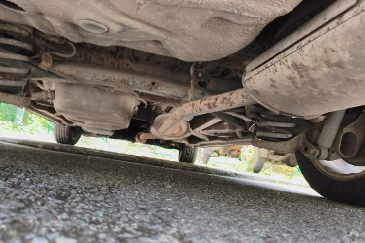 Used BYD M6 2013 2.0L Manual Comfort Edition Chassis Rear