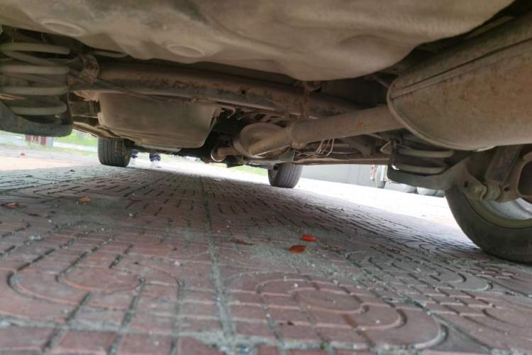 Used BYD M6 2013 2.4L Manual Luxury Model Chassis Rear