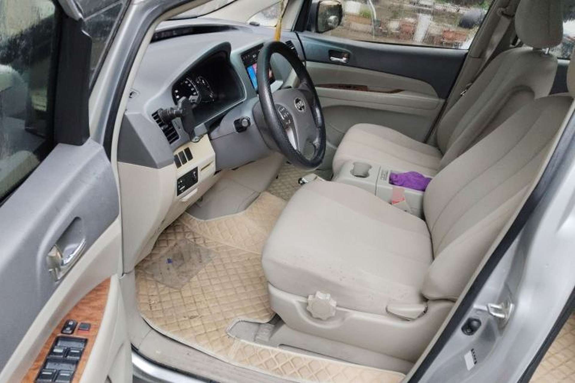 Used BYD M6 2013 2.0L Manual Comfort Edition Driver Seat