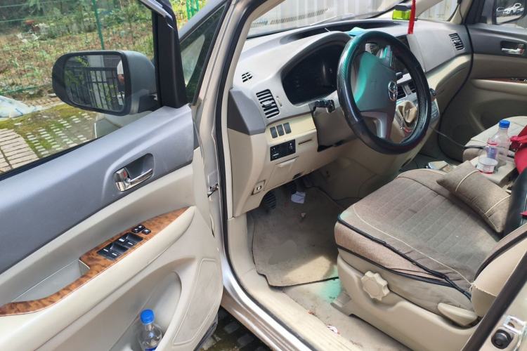 Used BYD M6 2013 2.0L Manual Comfort Edition Driver Seat