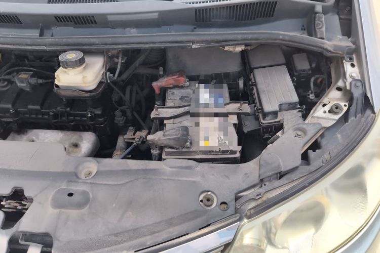 Used BYD M6 2013 2.0L Manual Comfort Edition Engine Bay Left