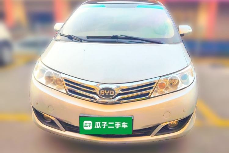 Used BYD M6 2013 2.4L Automatic Luxury Model Front