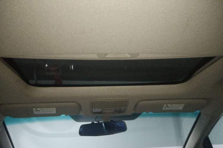 Used BYD M6 2013 2.4L Manual Luxury Model Headliner