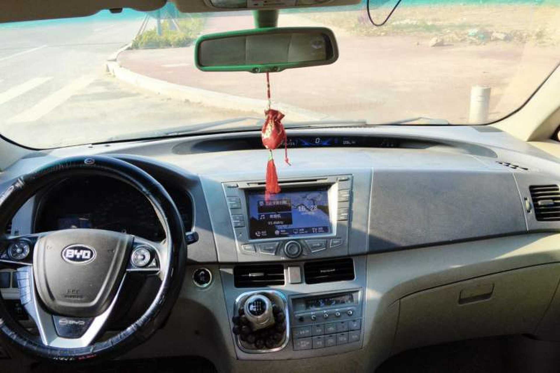 Used BYD M6 2013 2.4L Manual Luxury Model Headliner