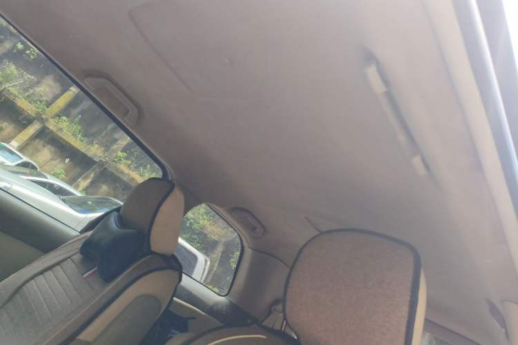 Used BYD M6 2013 2.0L Manual Comfort Edition Headliner