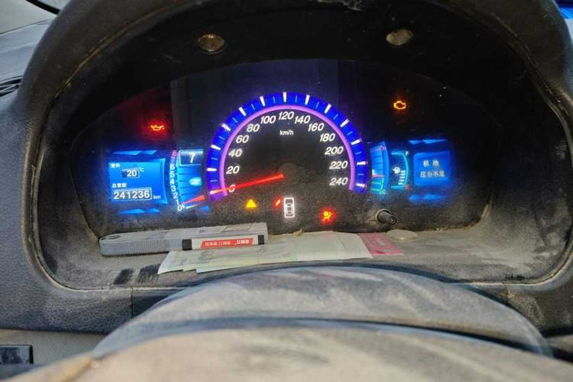 Used BYD M6 2013 2.4L Manual Luxury Model Instrument Cluster