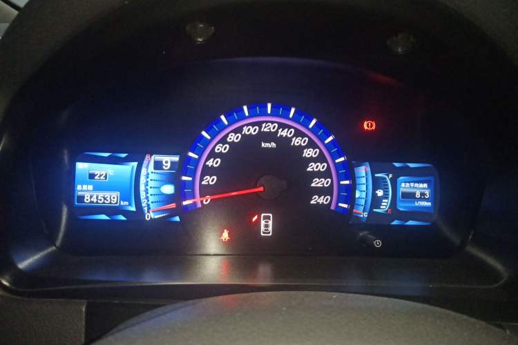 Used BYD M6 2013 2.4L Manual Luxury Model Instrument Cluster