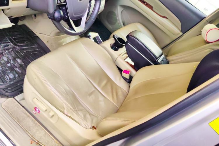 Used BYD M6 2013 2.4L Automatic Luxury Model Left Front Seat