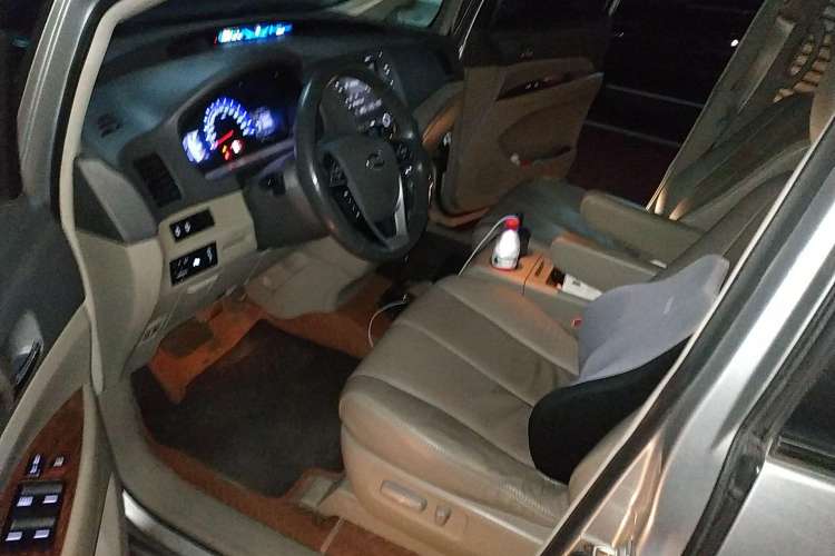 Used BYD M6 2013 2.4L Automatic Luxury Model Left Front Seat