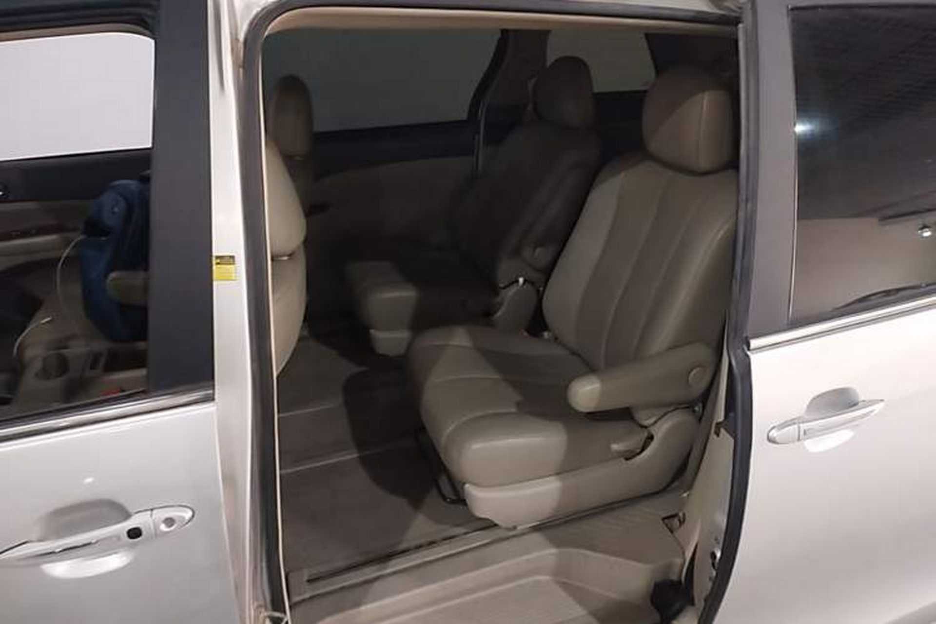 Used BYD M6 2013 2.4L Automatic Luxury Model Left Rear Seat