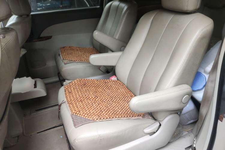 Used BYD M6 2013 2.4L Manual Luxury Model Left Rear Seat