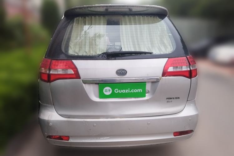 Used BYD M6 2013 2.4L Manual Luxury Model Rear