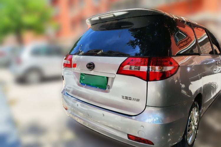 Used BYD M6 2013 2.0L Manual Comfort Edition Rear