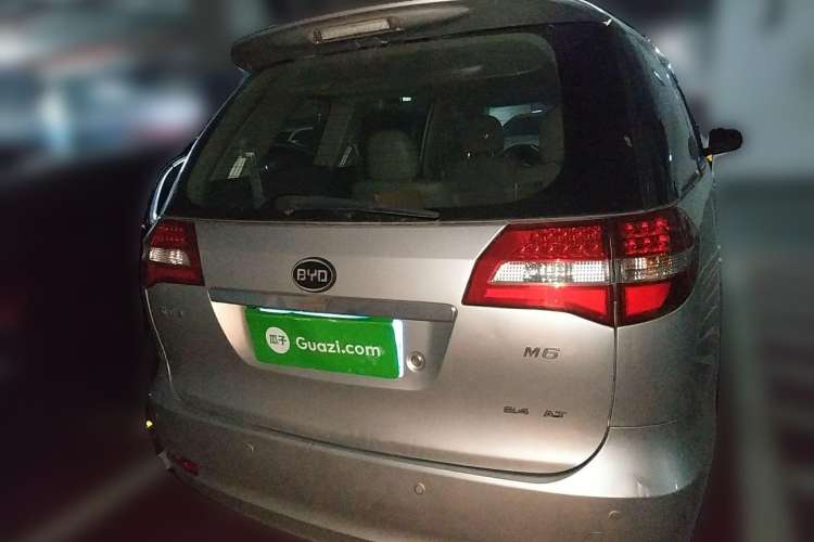 Used BYD M6 2013 2.4L Automatic Luxury Model Rear