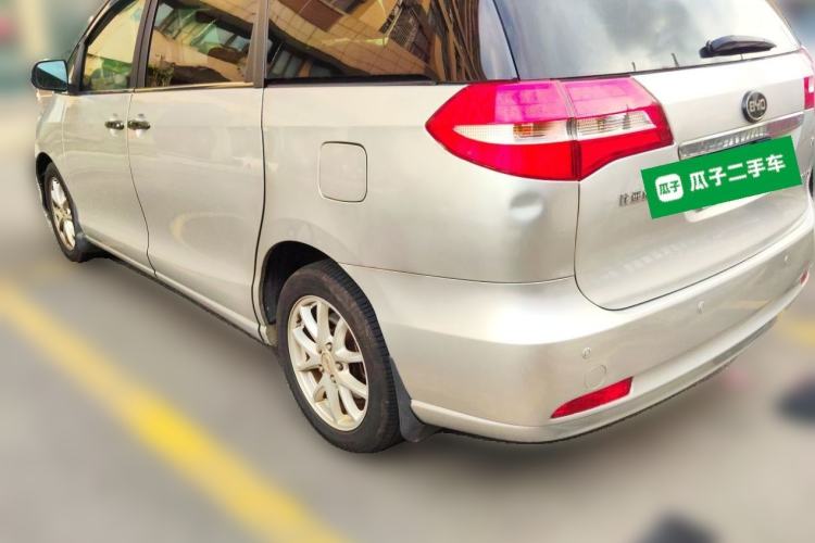 Used BYD M6 2013 2.4L Automatic Luxury Model Rear Left 45 Deg