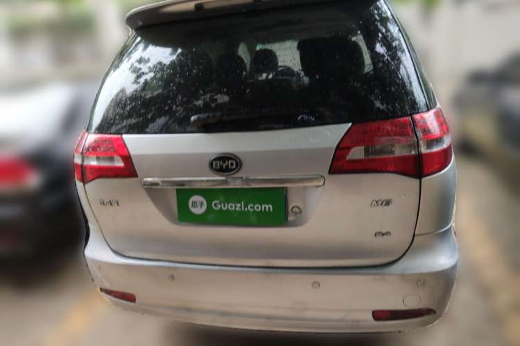 Used BYD M6 2013 2.4L Manual Luxury Model Rear