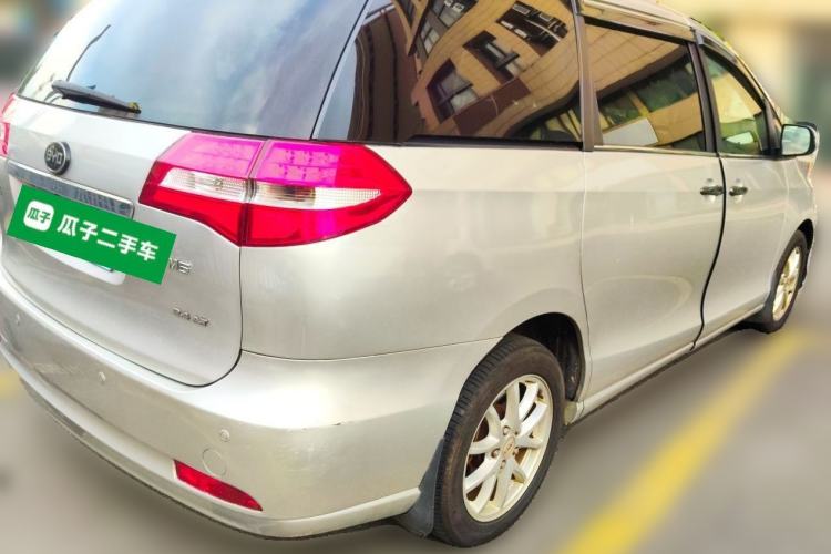 Used BYD M6 2013 2.4L Automatic Luxury Model Rear Right 45 Deg