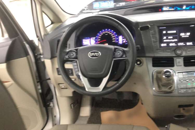 Used BYD M6 2013 2.4L Manual Luxury Model Steering Wheel