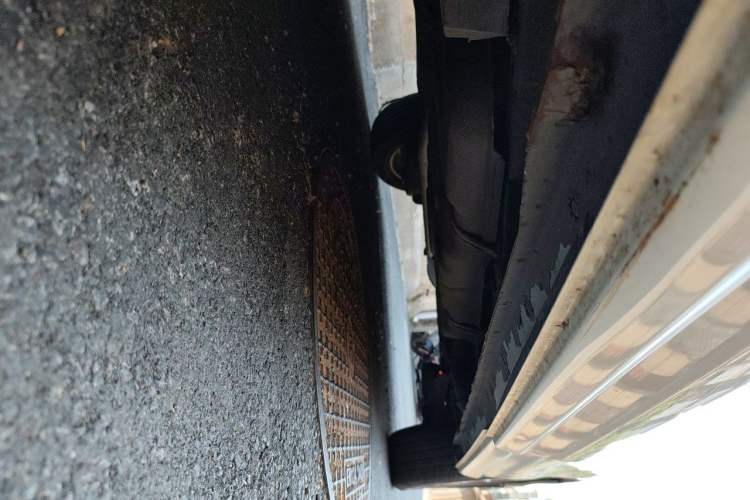 Used BYD M6 2013 2.4L Manual Luxury Model Chassis Front Left