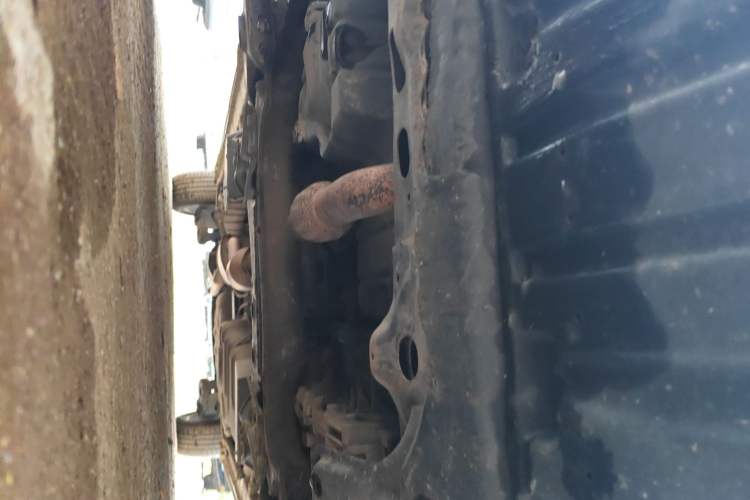 Used BYD M6 2013 2.4L Automatic Luxury Model Chassis Front