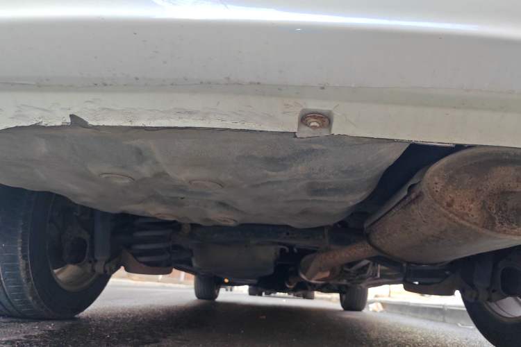 Used BYD M6 2013 2.0L Manual Comfort Edition Chassis Rear