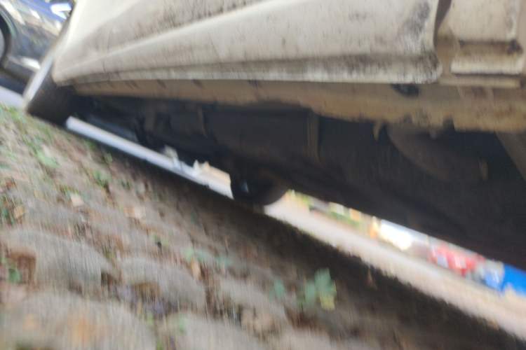 Used BYD M6 2013 2.0L Manual Comfort Edition Chassis Rear Left