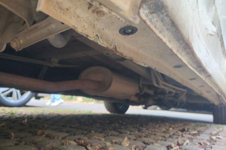 Used BYD M6 2013 2.0L Manual Comfort Edition Chassis Rear Right