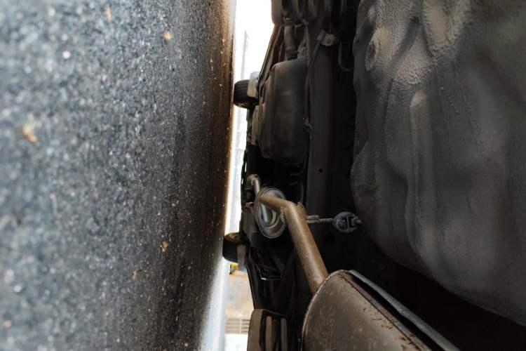 Used BYD M6 2013 2.4L Manual Luxury Model Chassis Rear