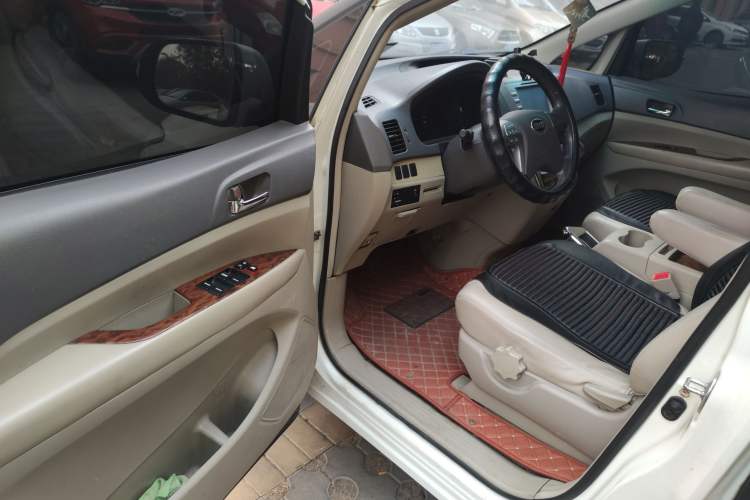 Used BYD M6 2013 2.0L Manual Comfort Edition Driver Seat