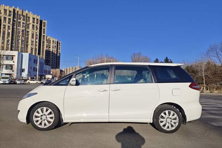 Used BYD M6 2013 2.0L Manual Comfort Edition Exterior 6