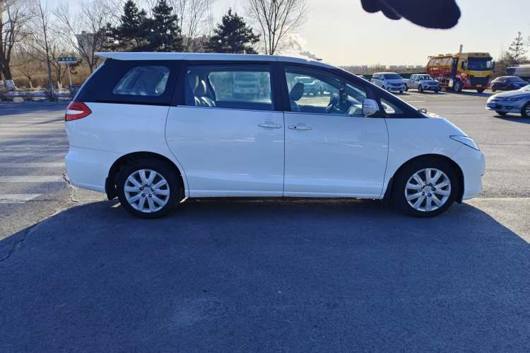Used BYD M6 2013 2.0L Manual Comfort Edition Exterior 8
