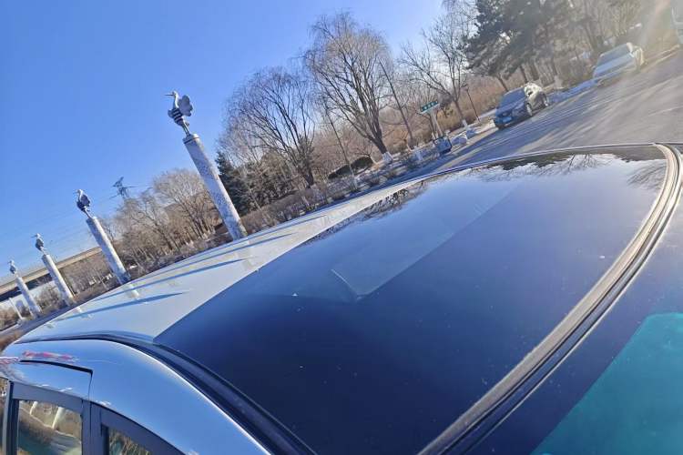 Used BYD M6 2013 2.0L Manual Comfort Edition Exterior 9