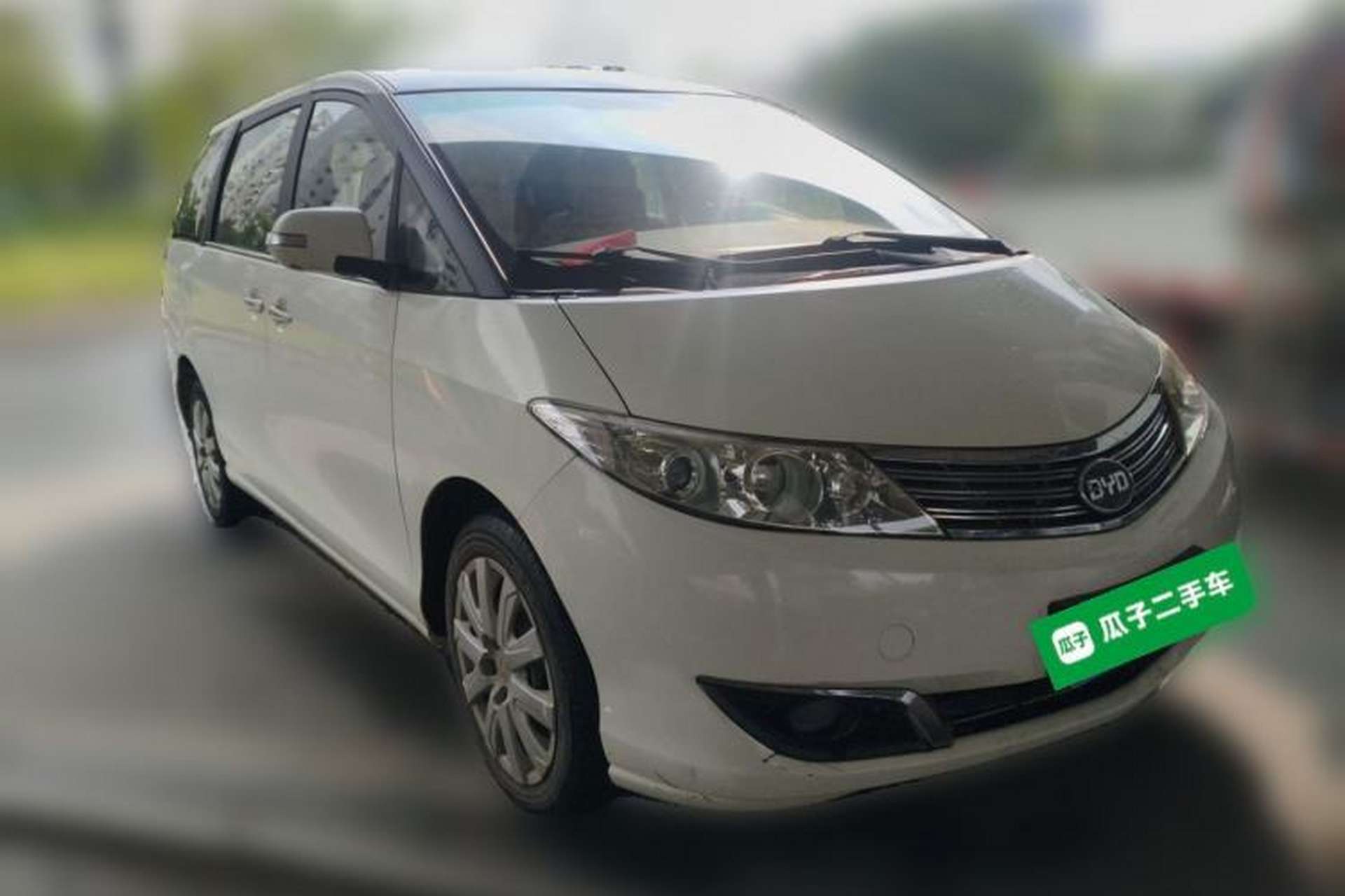 Used BYD M6 2013 2.0L Manual Comfort Edition Front Right 45 Deg