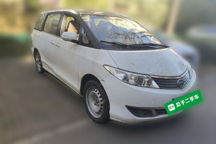 Used BYD M6 2013 2.0L Manual Comfort Edition Front Right 45 Deg