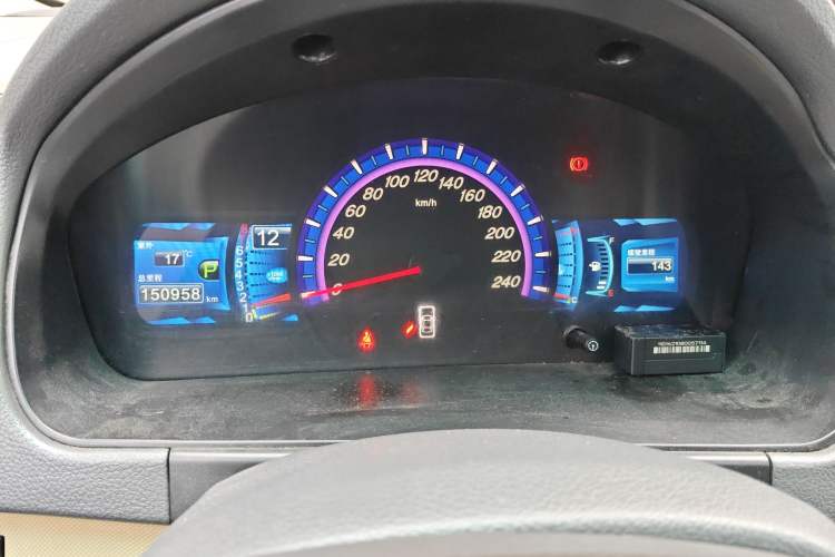 Used BYD M6 2013 2.4L Automatic Luxury Model Instrument Cluster