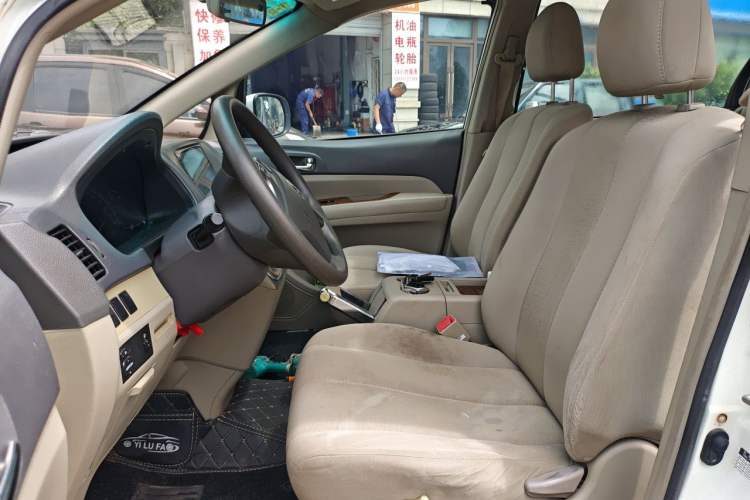 Used BYD M6 2013 2.0L Manual Comfort Edition Left Front Seat