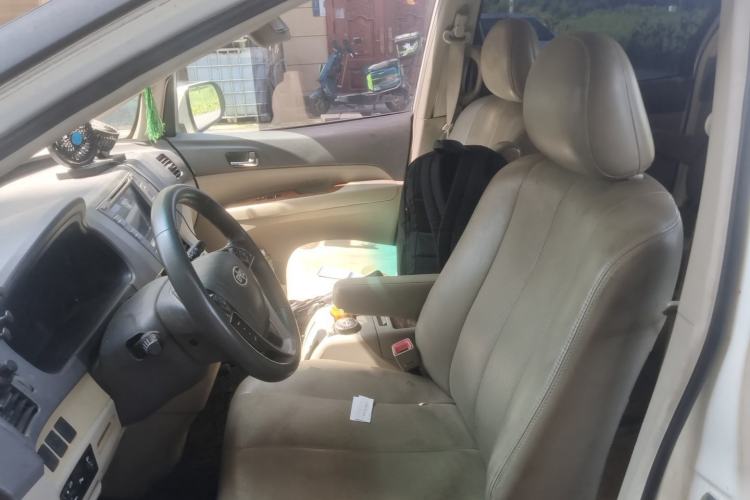 Used BYD M6 2013 2.4L Manual Luxury Model Left Front Seat