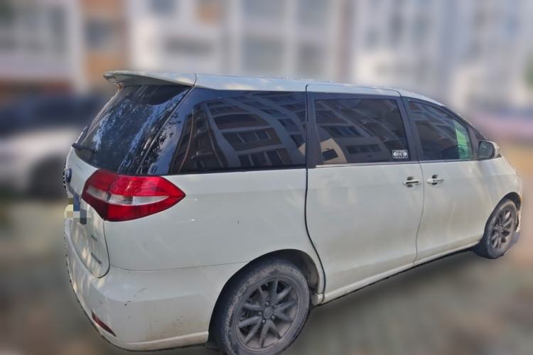 Used BYD M6 2013 2.4L Automatic Luxury Model Rear Right 45 Deg