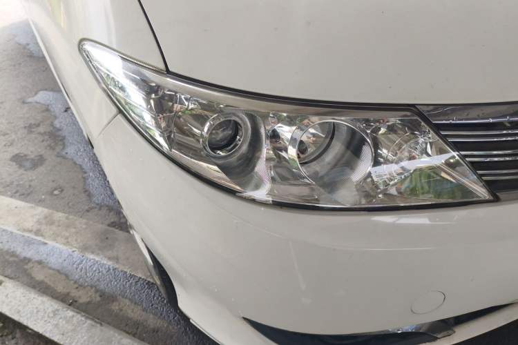 Used BYD M6 2013 2.0L Manual Comfort Edition Right Front Headlight