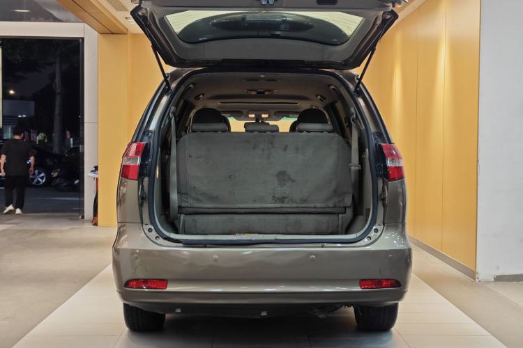 Used BYD M6 2013 2.4L Automatic Luxury Model Trunk