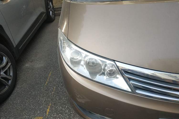 Used BYD M6 2015 2.4L Automatic Prestige Edition Right Front Headlight