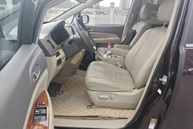 Used BYD M6 2015 2.4L Automatic Prestige Edition Driver Seat